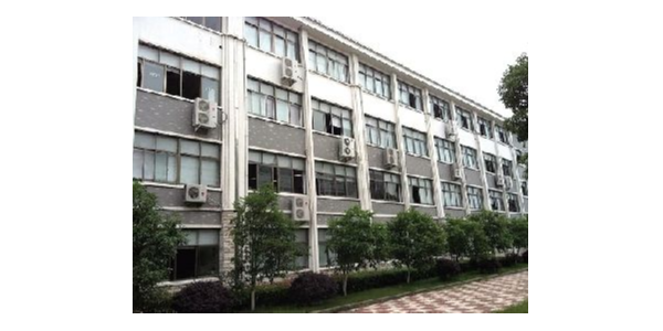 给你一份学校<i style='color:red'>空调集中监控管理系统</i>，高效节能，智能管理