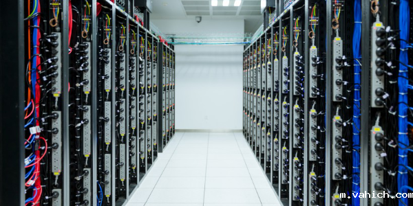 <i style='color:red'>香港机房动力环境集中监控系统</i>